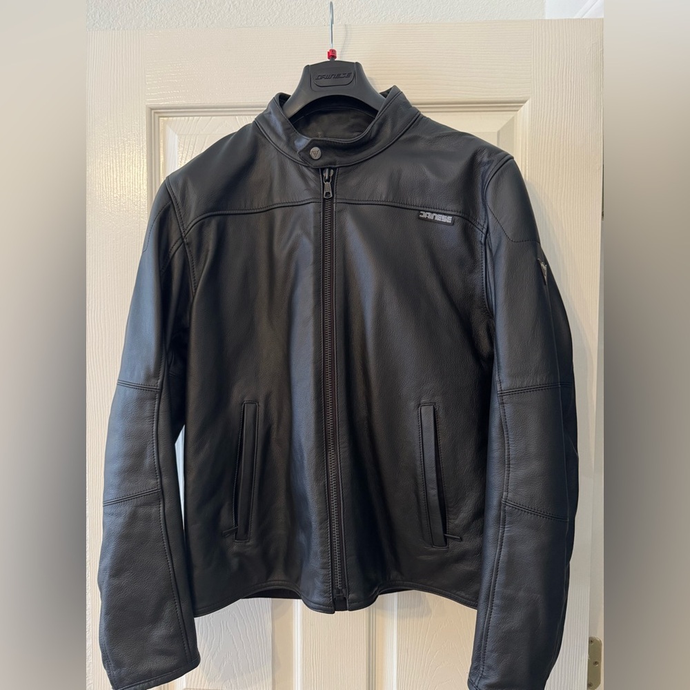 Brand new Dainese Leather Motorcycle Jacket Size 52